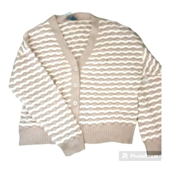 New MODCLOTH Short Cardigan Sweater Size XL NWT - Picture 1 of 3
